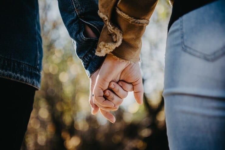 رسیدن از دوستی آنلاین به رابطه واقعی